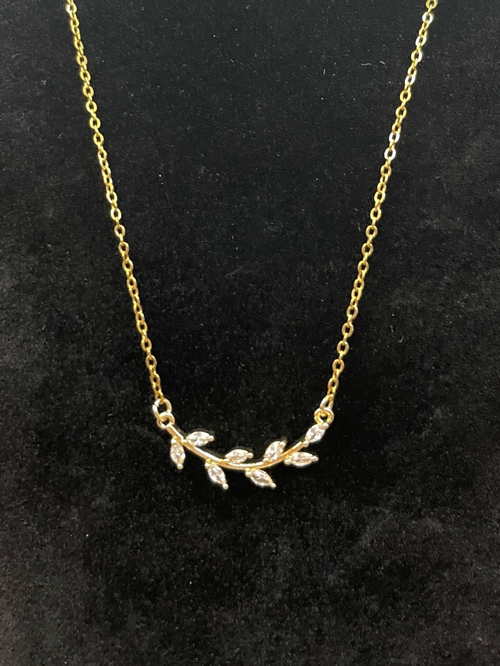 NWT Gold Stainless Steel Olive Branch Leaf Necklace Marquise CZ 17”+ 2” extender